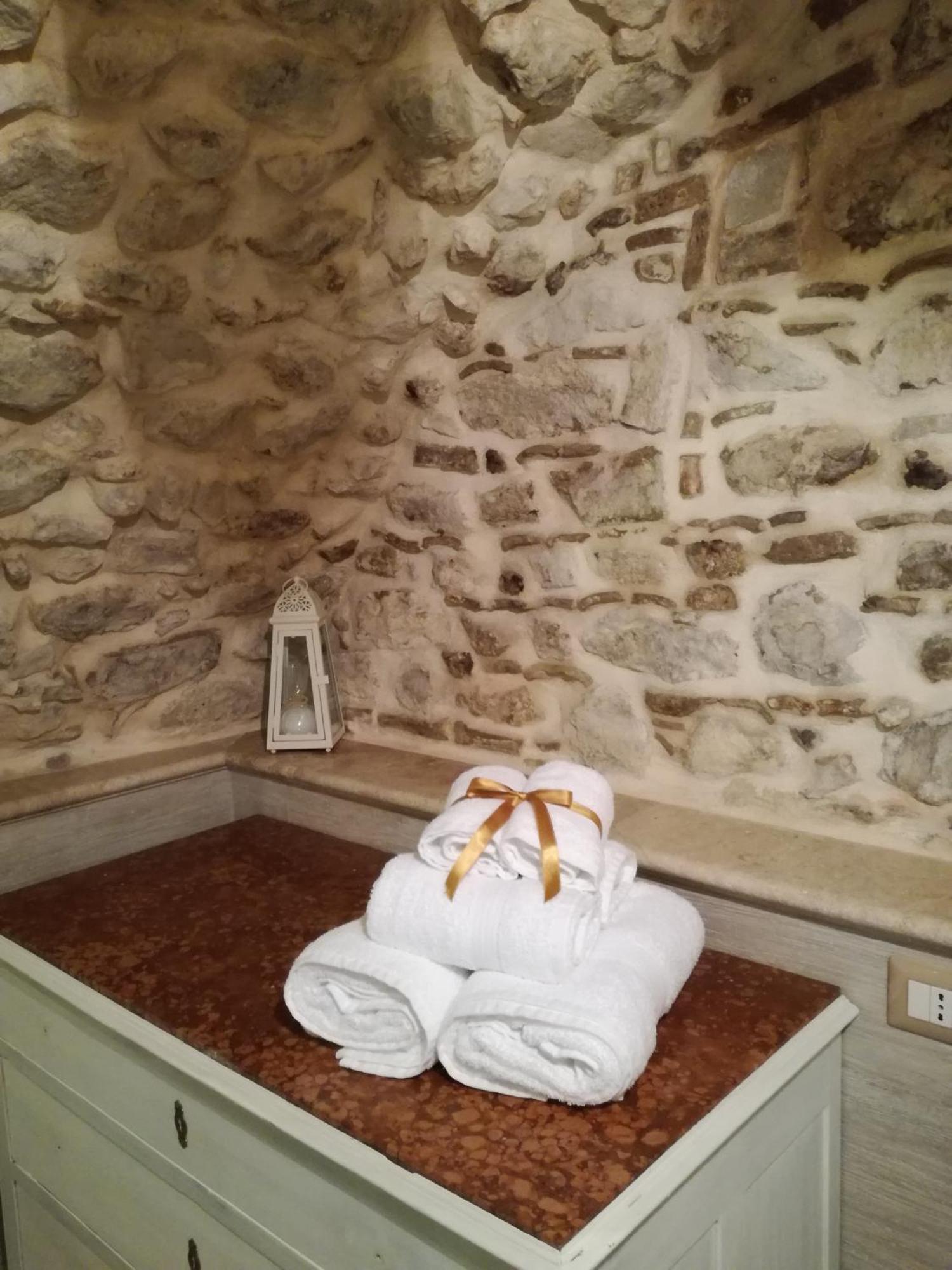Dormire Nel Borgo Bovino Exterior foto